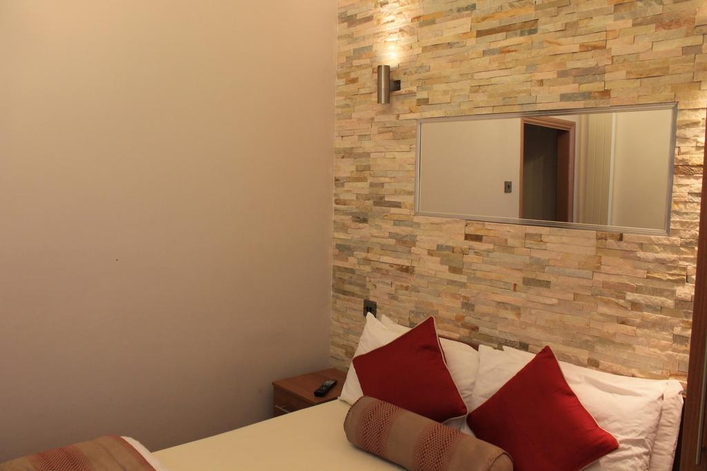 Skylark Guest House Hounslow Szoba fotó